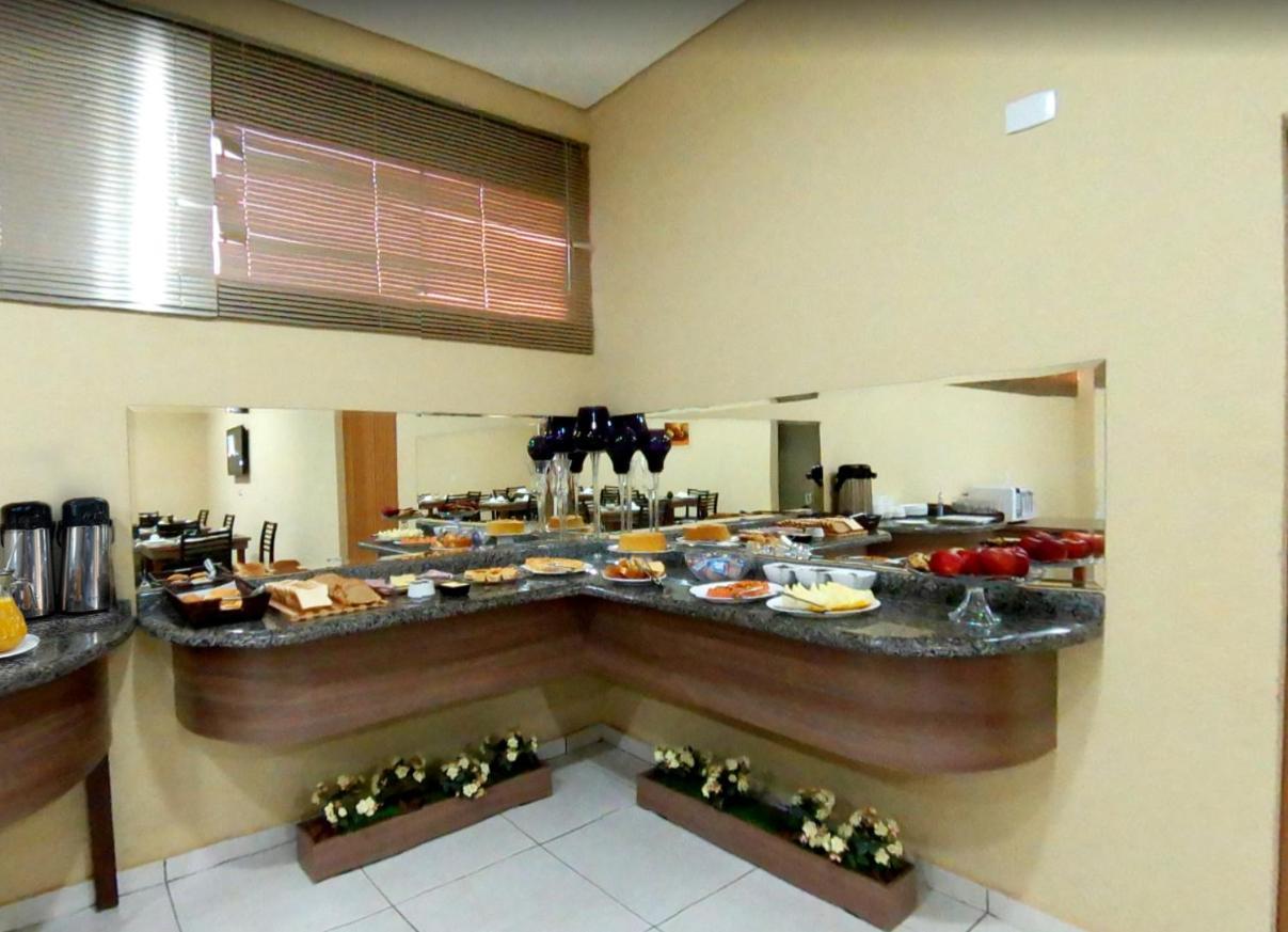 Nantes Executive Hotel Pitanga Extérieur photo